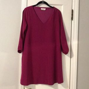 Open sleeve, purple dress